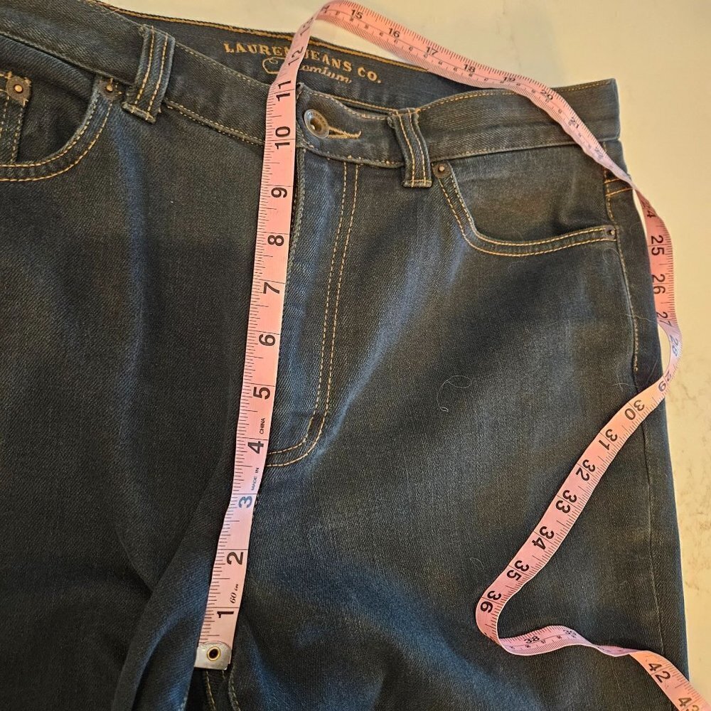 Lauren Jeans Co. LRL Leather Tag Premium Blue Mom Jeans Size 12, Waist 35" - Picture 6 of 11